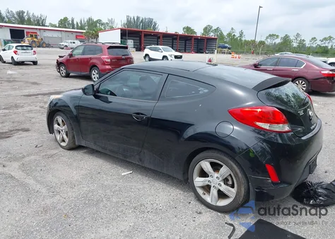 2013 Hyundai Veloster Base W/Black from USA, damaged, VIN KMHTC6AD9DU126036